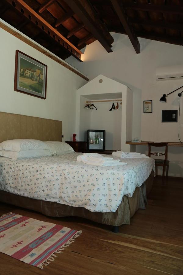 Villa La Lepre Bianca Cento  Esterno foto