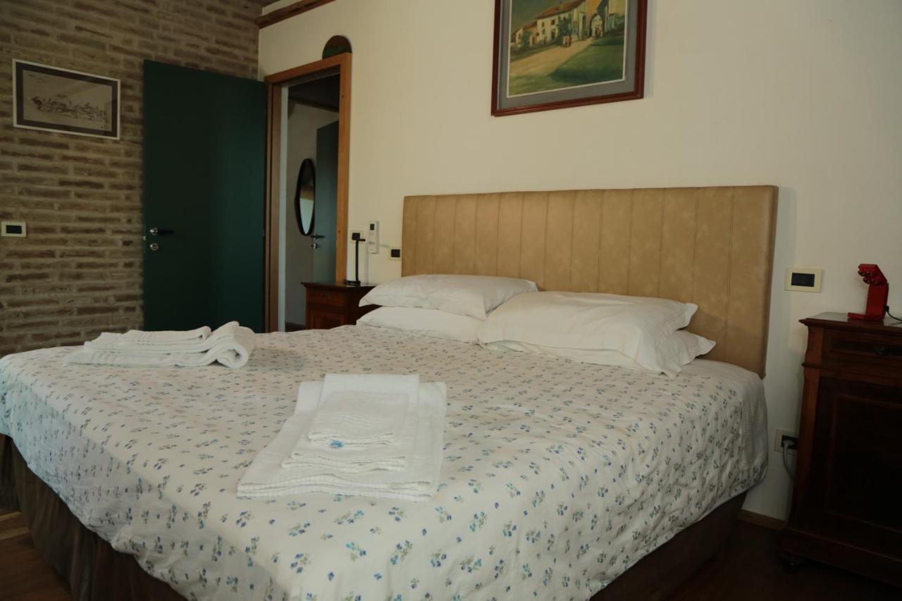 Villa La Lepre Bianca Cento  Esterno foto